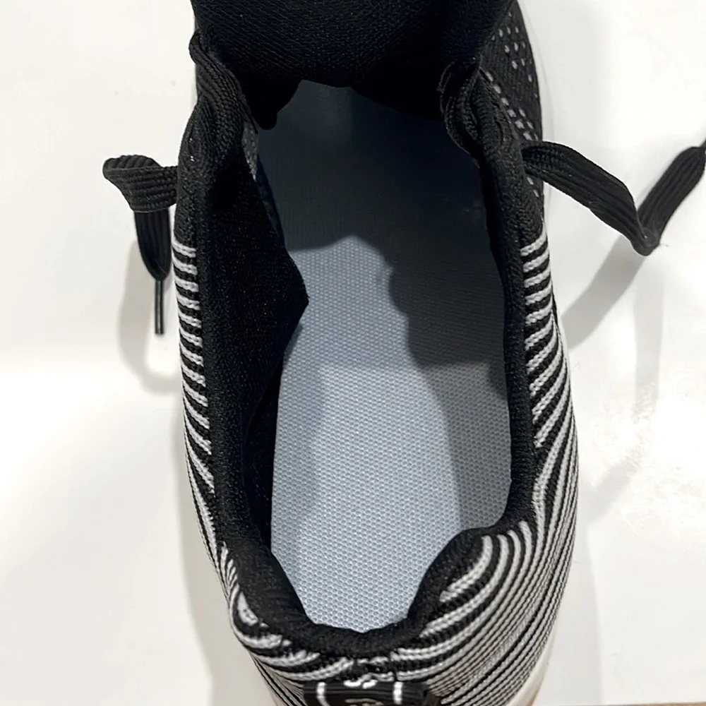 Sport XBC Men's Black & White Athletic Shoes Size 10